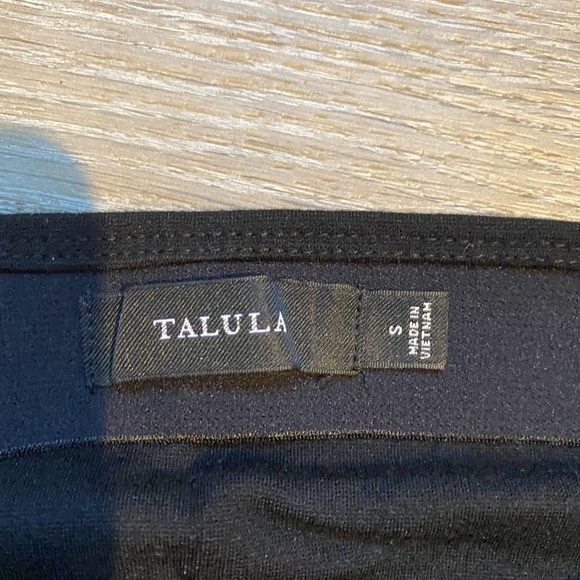 Aritzia Talula Primrose Black Skirt - Picture 3 of 3